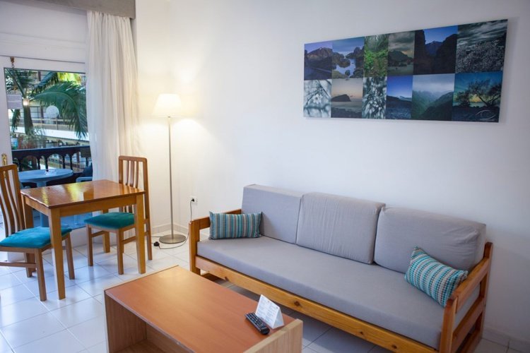 Junior suite vista jardin / piscina coral teide mar puerto de la cruz Junior suite vista jardin / piscina coral teide mar puerto de la cruz