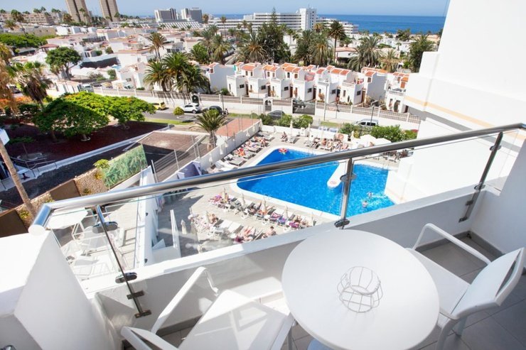 Junior suite con vista piscina coral ocean view costa adeje Junior suite con vista piscina coral ocean view costa adeje
