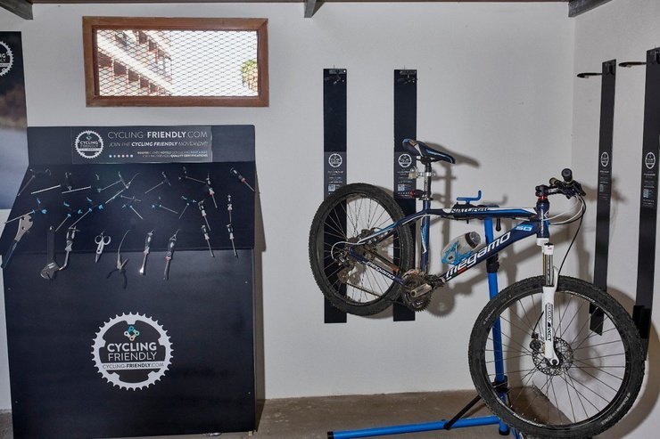 Paquete ciclista junior suite 2 adultos coral teide mar puerto de la cruz Paquete ciclista junior suite 2 adultos coral teide mar puerto de la cruz