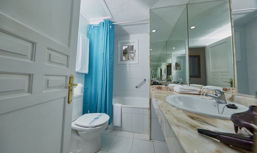 Junior suite vista jardin / piscina Coral Teide Mar Puerto de la Cruz Junior suite vista jardin / piscina Coral Teide Mar Puerto de la Cruz