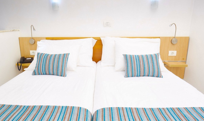 Junior suite vista jardin / piscina Coral Teide Mar Puerto de la Cruz Junior suite vista jardin / piscina Coral Teide Mar Puerto de la Cruz
