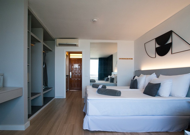 Junior suite vista piscina Hotel Coral Suites & Spa Playa de las Américas Junior suite vista piscina Hotel Coral Suites & Spa Playa de las Américas