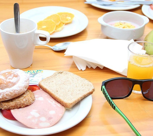 Desayunos Apartamentos Coral California Playa de las Américas