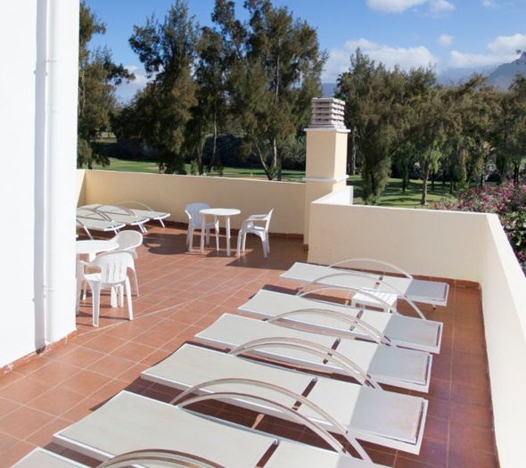 Zona solárium Apartamentos Coral Compostela Beach Golf Playa de las Américas