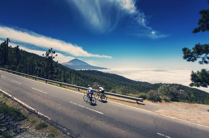 Descubre el norte de tenerife a dos ruedas con nuestra experiencia ciclista  Coral Teide Mar Puerto de la Cruz