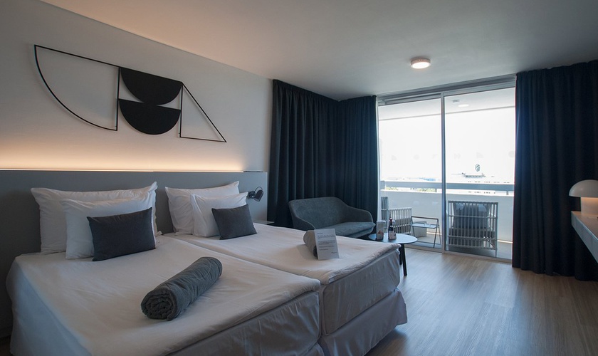Junior suite estándar Hotel Coral Suites & Spa Playa de las Américas Junior suite estándar Hotel Coral Suites & Spa Playa de las Américas