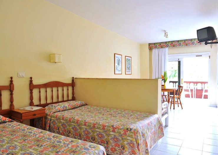 Paquete ciclista estudio 2 adultos Apartamentos Coral Teide Mar Puerto de la Cruz Paquete ciclista estudio 2 adultos Apartamentos Coral Teide Mar Puerto de la Cruz