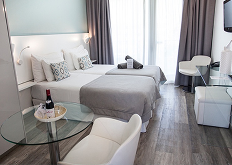 Junior suite swim up Hotel Coral Ocean View Costa Adeje Junior suite swim up Hotel Coral Ocean View Costa Adeje