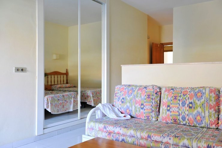 Estudio 3 adultos coral teide mar puerto de la cruz Estudio 3 adultos coral teide mar puerto de la cruz