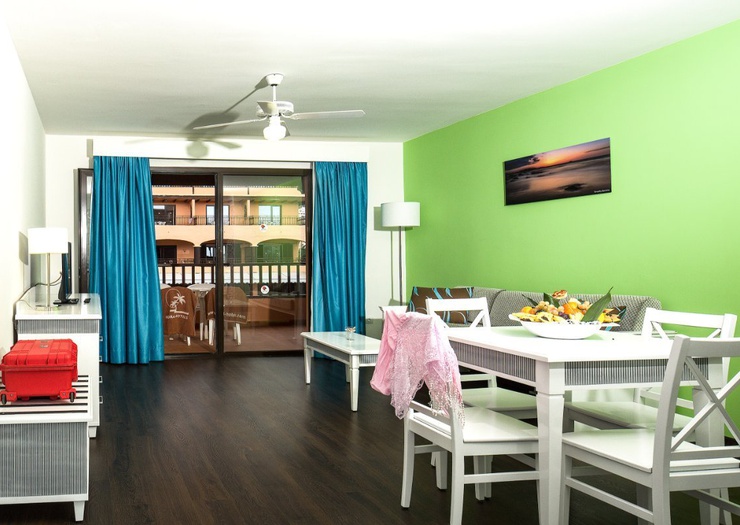 Coral jumbo dúplex de 2 dormitorios Apartamentos Coral Los Alisios Los Cristianos Coral jumbo dúplex de 2 dormitorios Apartamentos Coral Los Alisios Los Cristianos