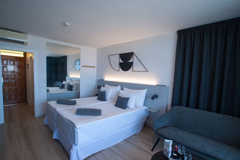 Junior suite estándar Hotel Coral Suites & Spa Playa de las Américas Junior suite estándar Hotel Coral Suites & Spa Playa de las Américas