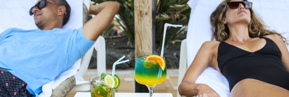 MEJOR PRECIO ONLINE GARANTIZADO DESDE TU PRIMERA RESERVA POR PERTENECER A CLUB CORAL HAPPINESS. Coral Hotels MEJOR PRECIO ONLINE GARANTIZADO DESDE TU PRIMERA RESERVA POR PERTENECER A CLUB CORAL HAPPINESS. Coral Hotels