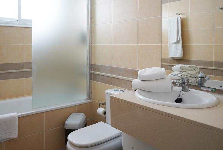 Apartamento 2 dormitorios con terraza y vista mar (2-4 personas) Apartamentos Coral Los Silos Apartamento 2 dormitorios con terraza y vista mar (2-4 personas) Apartamentos Coral Los Silos
