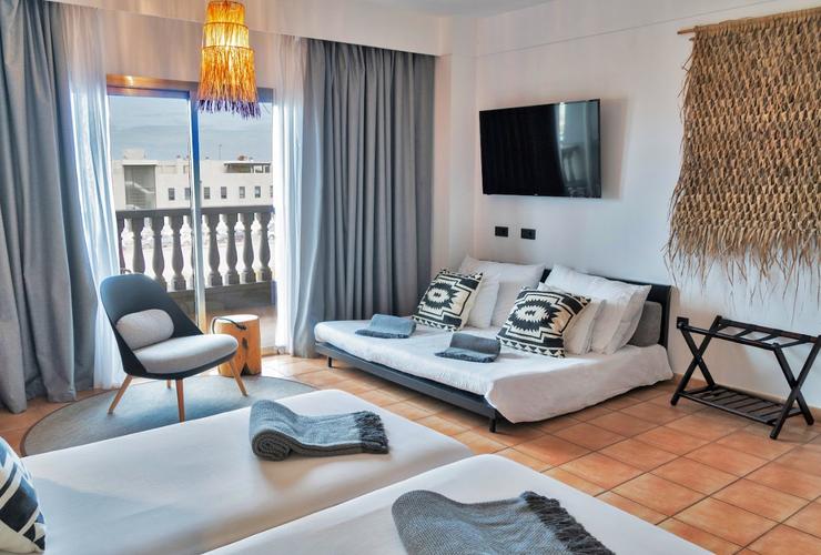 Habitación Familiar Vista Piscina Hotel Coral Cotillo Beach El Cotillo Habitación Familiar Vista Piscina Hotel Coral Cotillo Beach El Cotillo