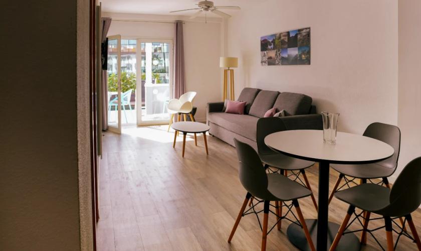 Apartamento A1 Swim-Up con Piscina Privada Apartamentos Coral Compostela Beach Golf Playa de las Américas Apartamento A1 Swim-Up con Piscina Privada Apartamentos Coral Compostela Beach Golf Playa de las Américas