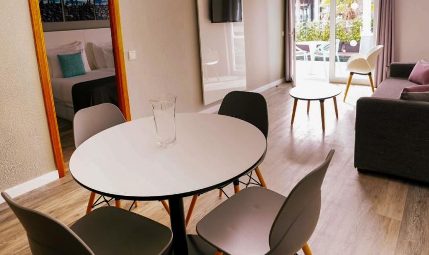 Apartamento A1 Swim-Up con Piscina Privada Apartamentos Coral Compostela Beach Golf Playa de las Américas Apartamento A1 Swim-Up con Piscina Privada Apartamentos Coral Compostela Beach Golf Playa de las Américas