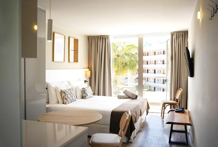 Junior Suite Vista Piscina Hotel Coral Ocean View Costa Adeje Junior Suite Vista Piscina Hotel Coral Ocean View Costa Adeje