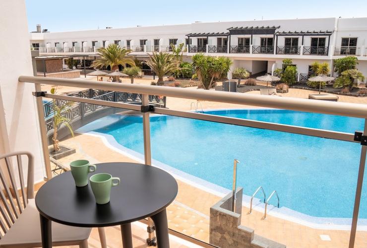 Habitación Doble Premium Vista Piscina Hotel Coral Cotillo Beach El Cotillo Habitación Doble Premium Vista Piscina Hotel Coral Cotillo Beach El Cotillo