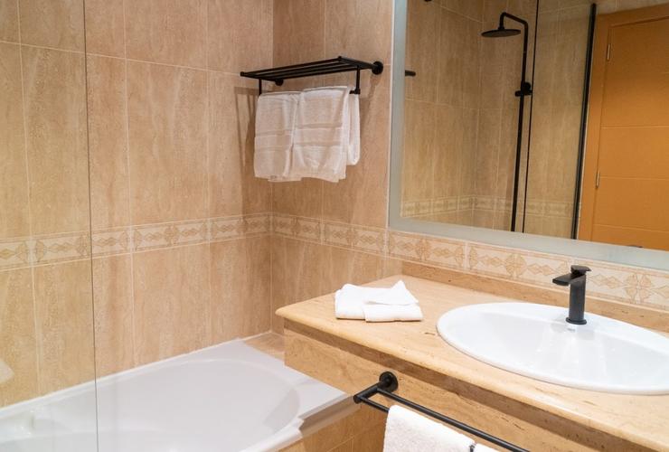 Habitación Doble Premium Vista Piscina Hotel Coral Cotillo Beach El Cotillo Habitación Doble Premium Vista Piscina Hotel Coral Cotillo Beach El Cotillo