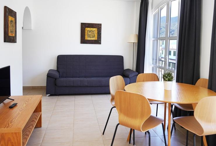 Apartamento 2 dormitorios (2-5 personas) Apartamentos Coral Los Silos Apartamento 2 dormitorios (2-5 personas) Apartamentos Coral Los Silos
