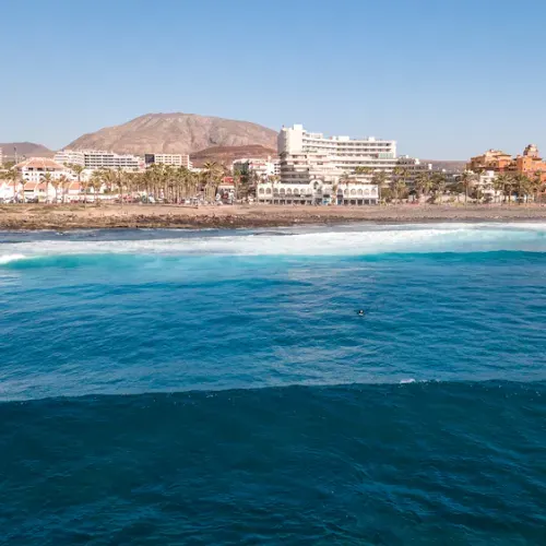 Surf en Playa de Las Américas Coral Hotels Surf en Playa de Las Américas Coral Hotels